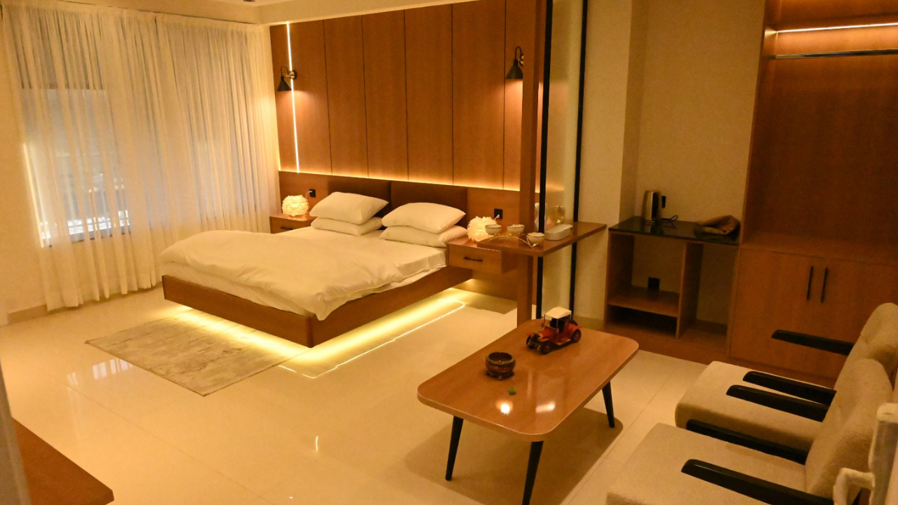 Executive Jacuzzi Suite