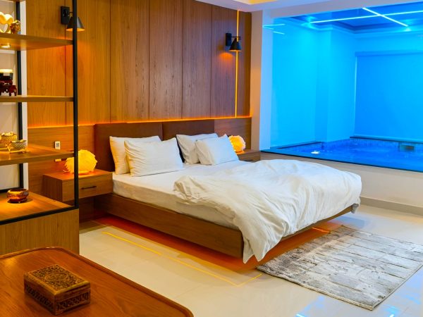 The SULTAN - Prime Pool Suite